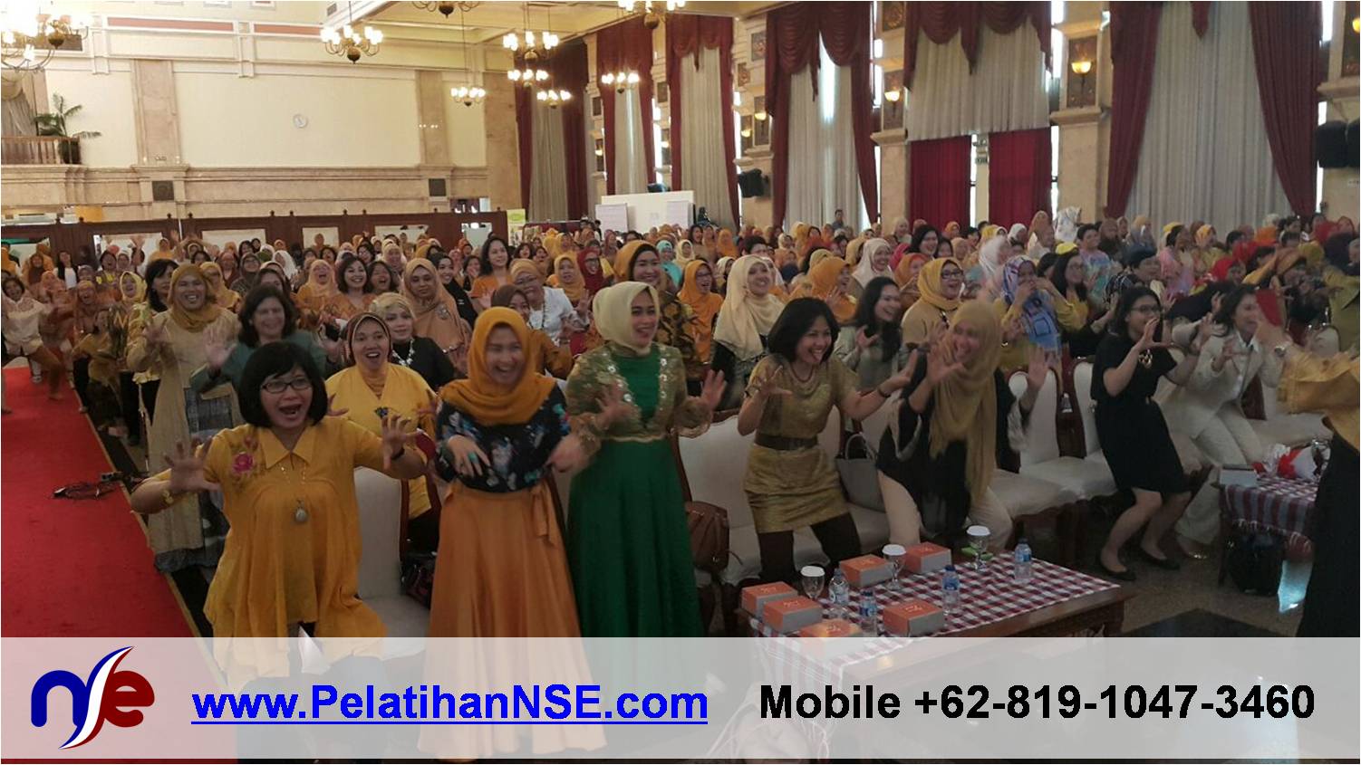 Yoga Tawa - Nova Inspiring Day 29 April 2015 - 1000 peserta melakukan Tawa Singa.png